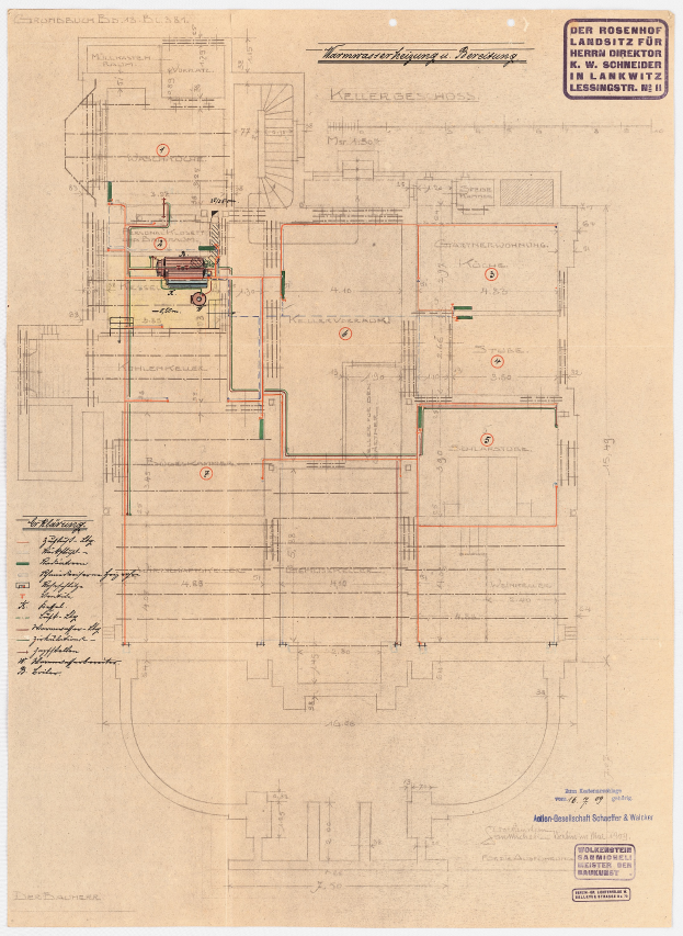 Ein detaillierter architektonischer Grundriss des Rosenhof-Krankenhauses in Hamburg, Deutschland, der den Aufbau des Gebäudes mit zahlreichen Drähten und Text zeigt, der Räume, Flure und andere Merkmale beschreibt.