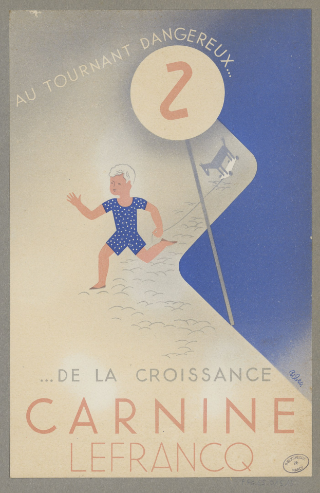 Ein Karnevalplakat in Frankreich mit einer Person in einem leuchtend gelben Kleid, die fröhlich lächelt, und einer fetten schwarzen Schrift, die "Karneval" lautet.