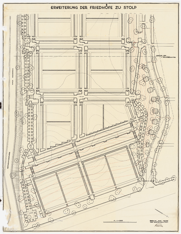 Ein detailliertes altes Stadtplan von Berlin, Deutschland, auf einem weißen Hintergrund, der Straßen, Gebäude und Sehenswürdigkeiten mit beschriftetem Text zeigt.